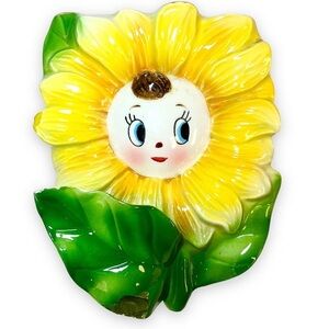 Anthropomorphic sunflower daisy ceramic wall pocket midcentury kitsch